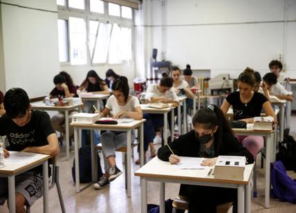 Rientro a scuola, è caos: mancano insegnanti, educatori e interventi sul Covid