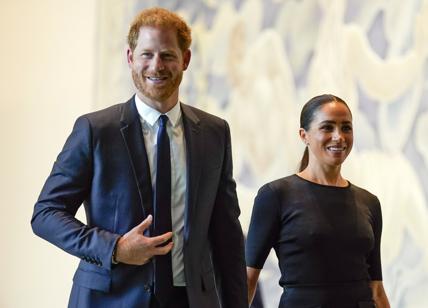 Harry-Meghan fanno cassa col docufilm: ennesimo colpo basso a William e Kate