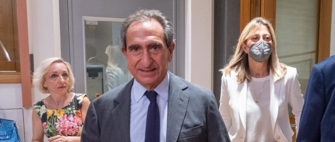 Meloni e FdI preparano la rivincita sulla Rai. Il piano Nicola Rao qualche mese al Tg2 e poi alla guida del Tg1