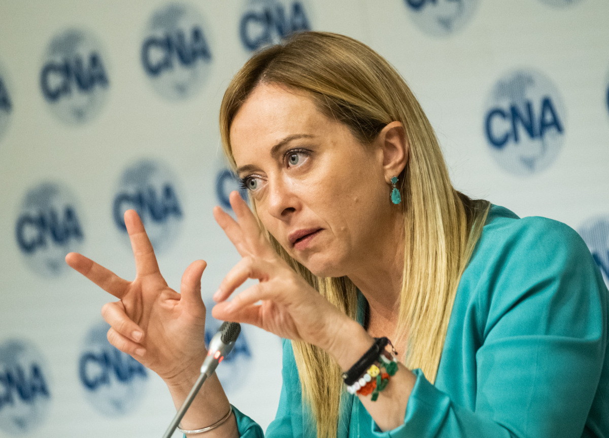 giorgia meloni, fdi, vox, contestazione