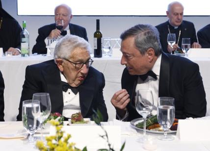 Draghi "Statista dell'anno". Endorsement di Kissinger e del ceo di Blackstone