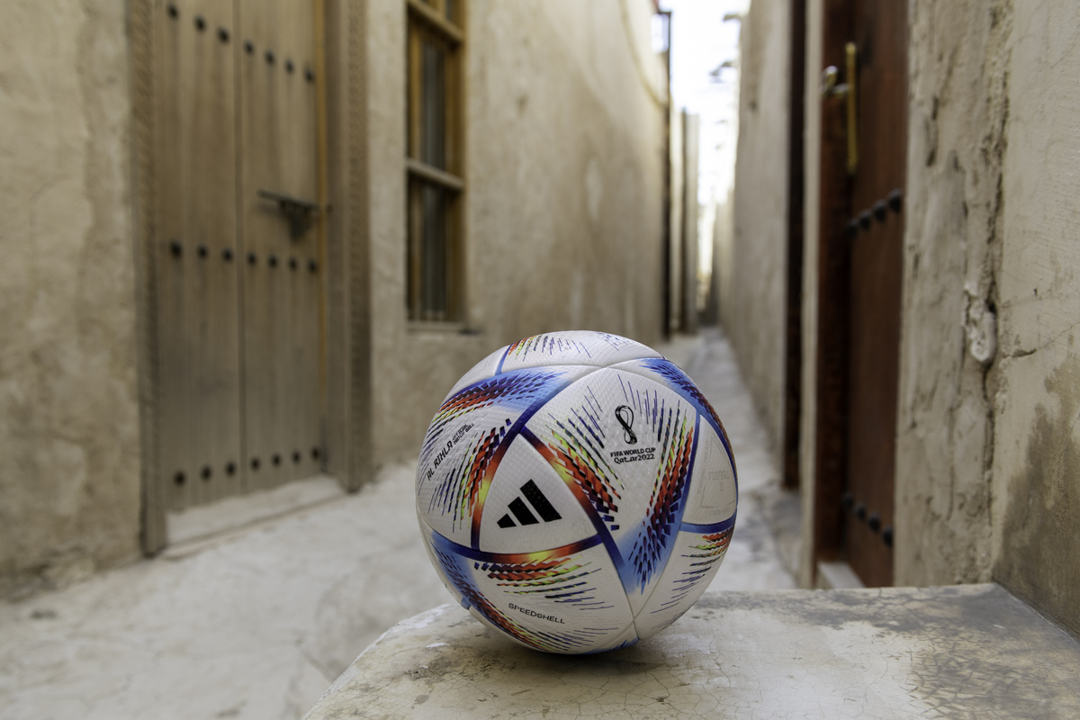 2  OFFICIAL MATCH BALL WORLD CUP 2022