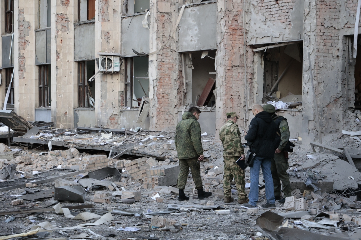 Guerra Russia-Ucraina, raid ucraino su palazzo governo a Donetsk Guerra Russia-Ucraina, raid ucraino su palazzo governo a Donetsk