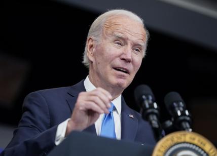 Meloni chiama Biden e lo rassicura sull'Ucraina. "Grande amicizia Usa-Italia"