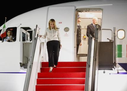 G20 Bali, Meloni l'unica donna premier: "Navighiamo in acque tempestose"