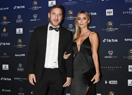 Un figlio con Noemi e una nuova casa. La nuova vita di Totti