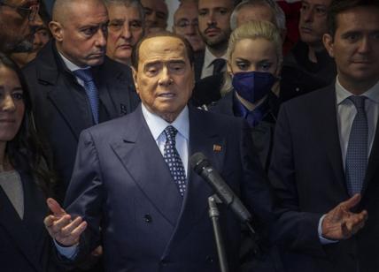 silvio berlusconi, manovra