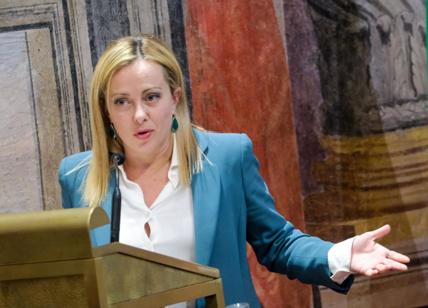 Assegno unico 2023, il governo nega 30 euro a figlio a vedove/i e se ne frega
