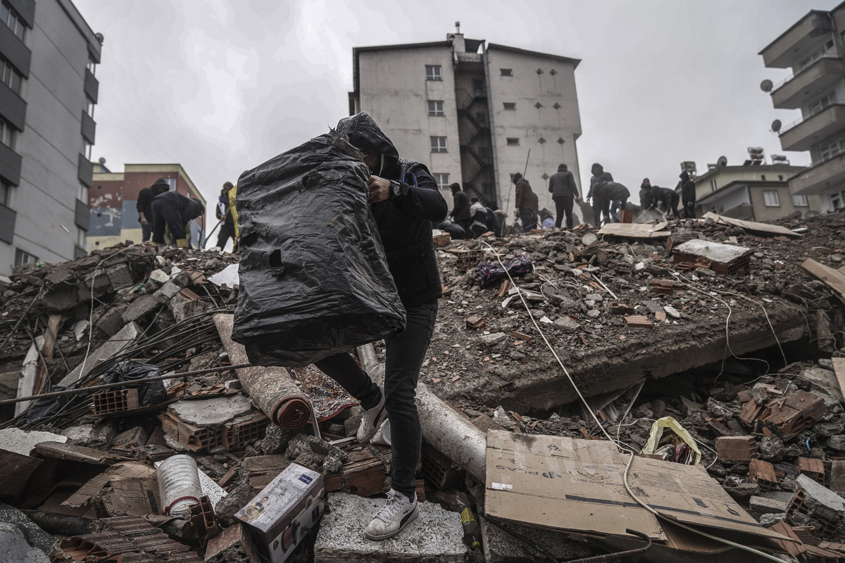 Violento terremoto in Turchia e Siria Violento terremoto in Turchia e Siria
