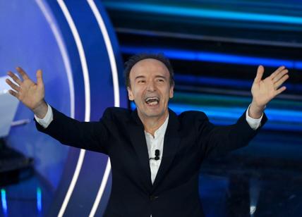 Sanremo, Benigni celebra la Costituzione: il dietrofront del guitto toscano