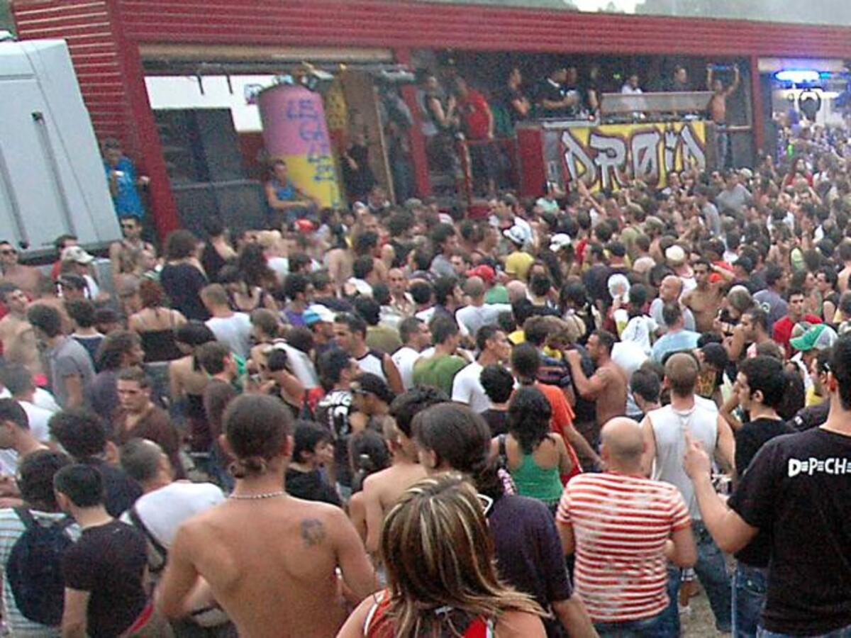 Rave Modena