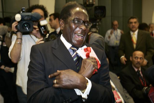 Robert Mugabe Ex Presidente dello Zimbabwe Robert Mugabe Ex Presidente dello Zimbabwe