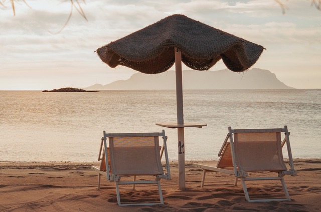 Un’estate ritmo e relax? Tra Papeete, Praja, Fino, The Beach si può!