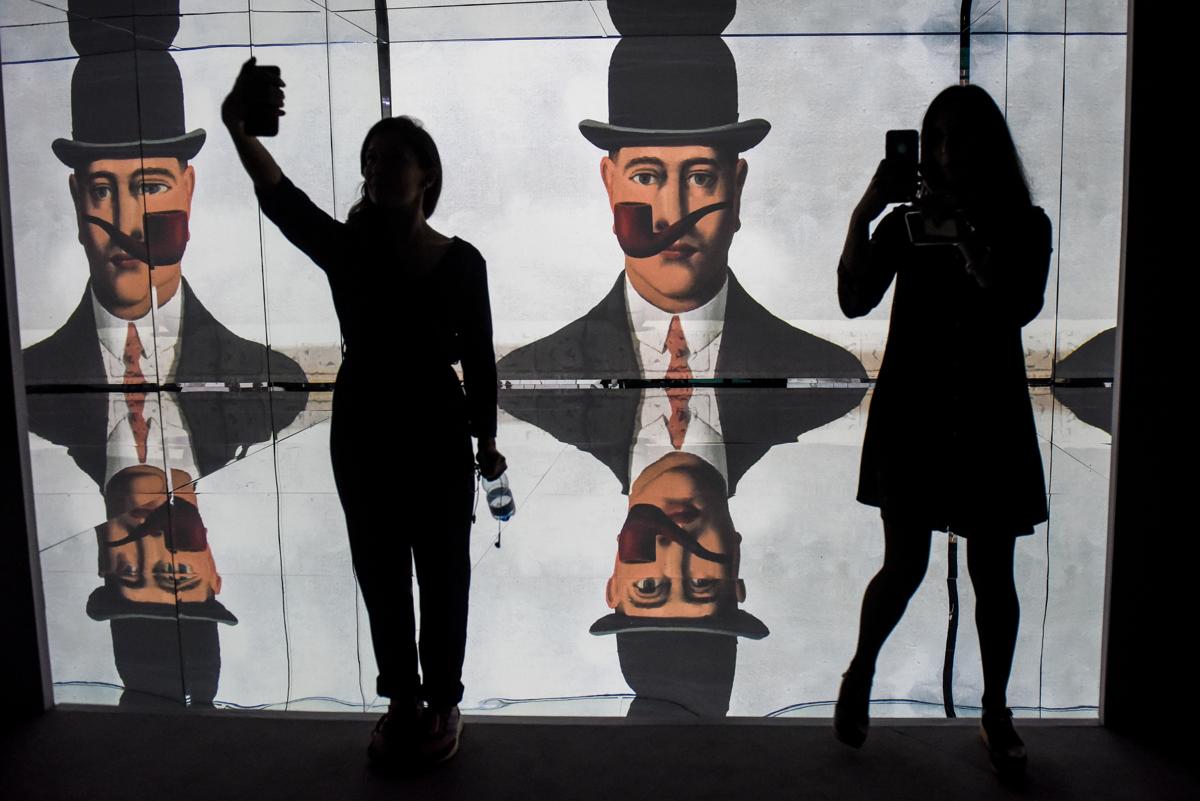 Scatti dall'esposizione su Magritte alla Fabbrica del Vapore di Milano (2108) Scatti dall'esposizione su Magritte alla Fabbrica del Vapore di Milano (2108)
