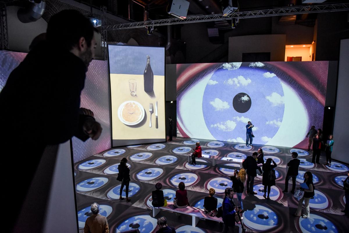 Scatti dall'esposizione su Magritte alla Fabbrica del Vapore di Milano (2108) Scatti dall'esposizione su Magritte alla Fabbrica del Vapore di Milano (2108)