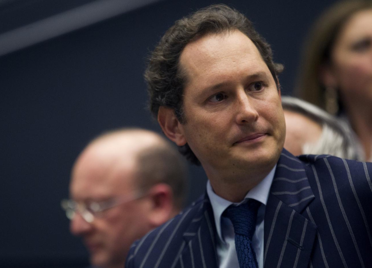 john elkann, business armi, iveco, leonardo