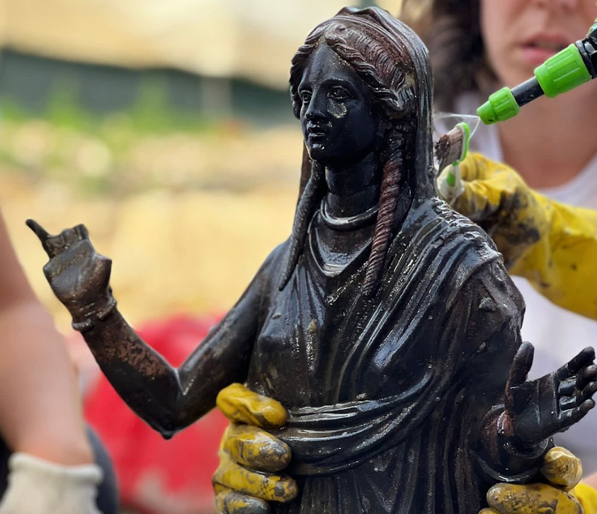 Bronzi ritrovati a San Casciano dei Bagni 
