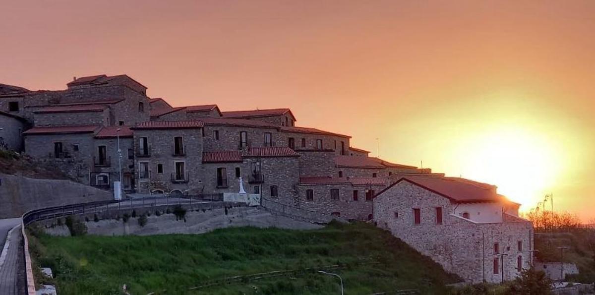 Accadia.tramonto