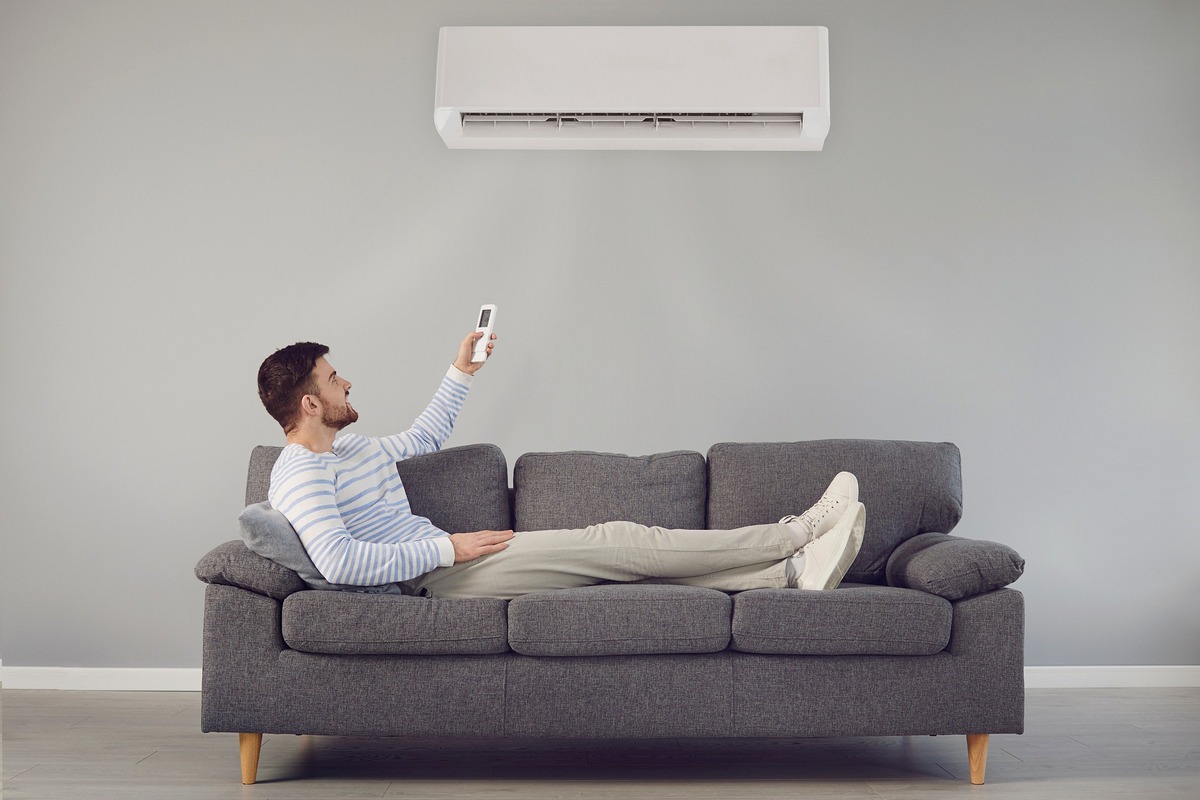 https://www.affaritaliani.it/static/upl2022/air-/air-conditioner-gfac6f3c41_1920--1-.jpg