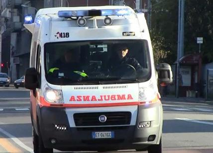 Incidenti: bimba morta nel Napoletano, investita dalla madre per errore