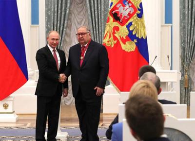 Vladimir Putin e Alisher Usmanov