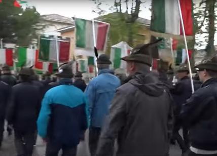 Sì allo stop del raduno degli alpini