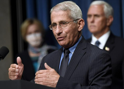 Usa, Anthony Fauci molla la Casa Bianca. Voci di problemi giudiziari