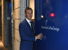 Lavazza pronta a comprare MaxiCoffee. Credito di 500 mln da quattro banche