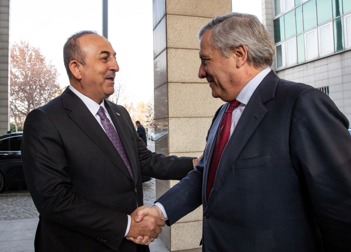 Antonio Tajani e il ministro per gli affari esteri turco Mevlüt Çavuşoğlu Antonio Tajani e il ministro per gli affari esteri turco Mevlüt Çavuşoğlu