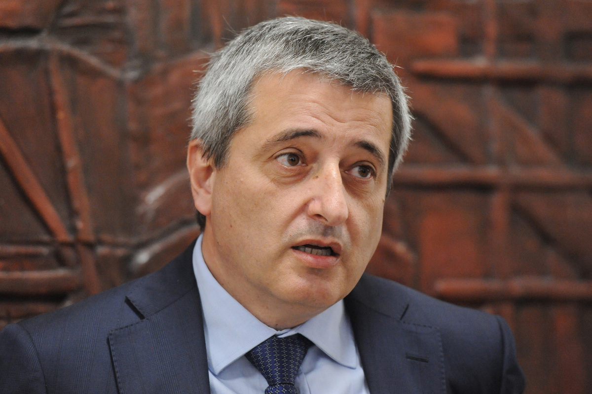 ARTURO DE RISI PRESIDENTE DEL D I T N E ARTURO DE RISI PRESIDENTE DEL D I T N E