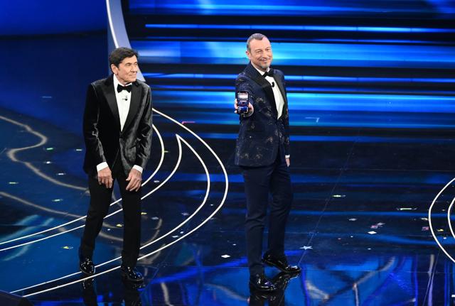 Amadeus e Gianni Morandi (Lapresse) Amadeus e Gianni Morandi (Lapresse)