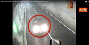 Auto in contromano ina autostrada
