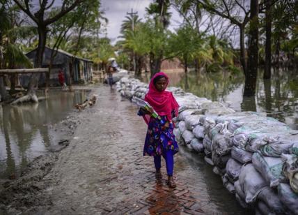 Bangladesh, allarme piogge e inondazioni: morte 25 persone