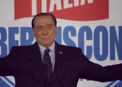 Berlusconi ritorna in campo e annuncia la nascita dei club per la Libertà