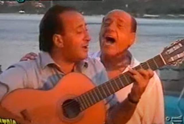 Silvio Berlusconi e Mariano Apicella Silvio Berlusconi e Mariano Apicella