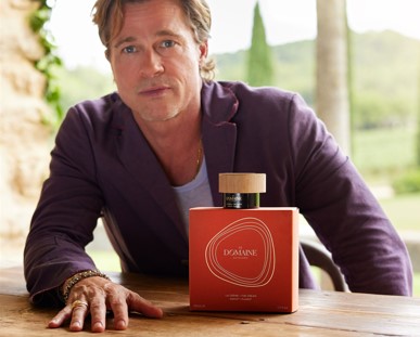 Dal vino alle creme, Brad Pitt lancia la linea skin care a base d'uva