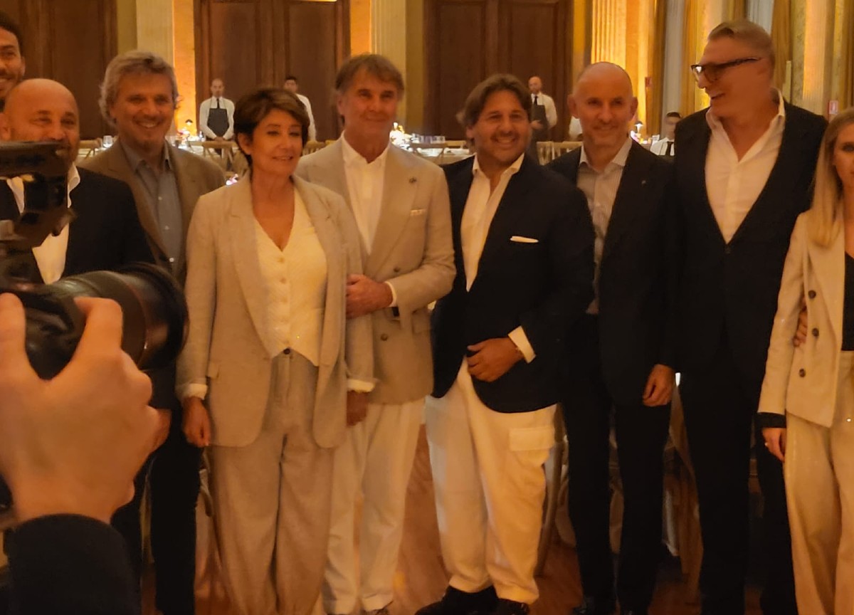 A cena a con lo stilista Brunello Cucinelli A cena a con lo stilista Brunello Cucinelli