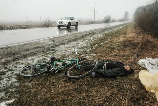Un'immagine del massacro di Bucha (IPA) Un'immagine del massacro di Bucha (IPA)
