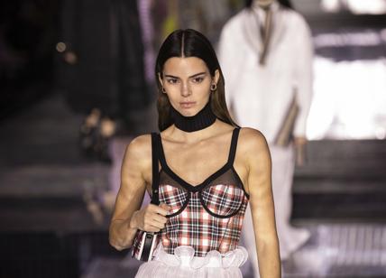 Burberry e Richemont, boom dei ricavi. Volano in Borsa anche Moncler e Tod’s