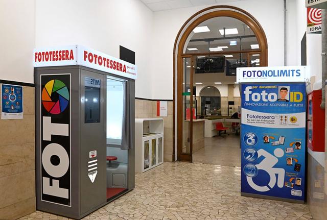 Milano, le cabine automatiche CIE all'Anagrafe Milano, le cabine automatiche CIE all'Anagrafe