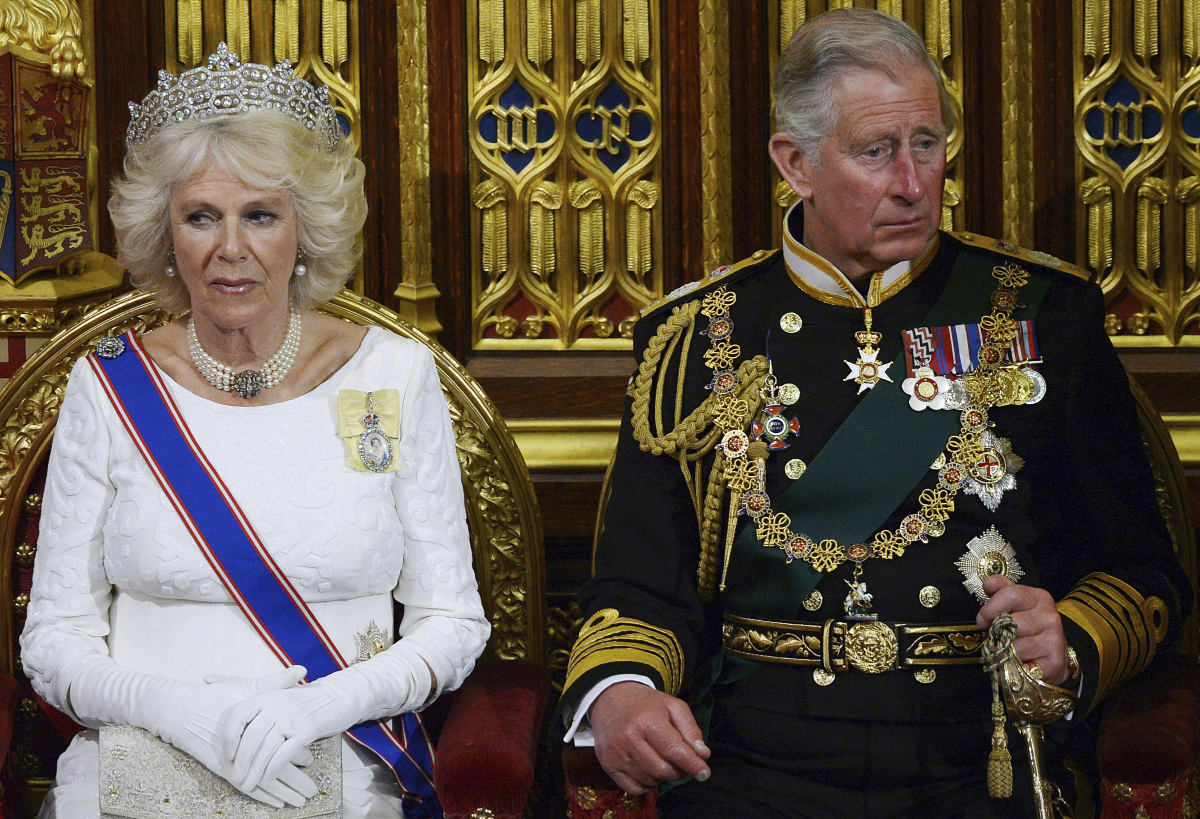 Camilla Parker Bowles Re Carlo III