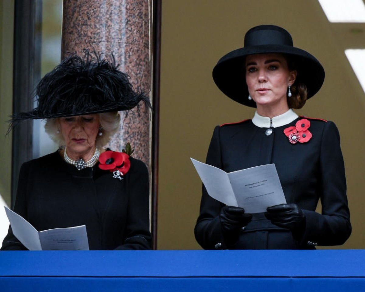 Kate Middleton e Camilla, la seconda moglie di Carlo, principe di Galles, e membro della famiglia reale britannica. 