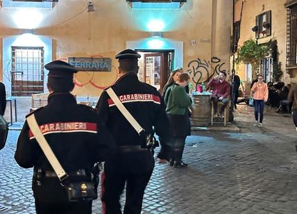 Blitz dei Carabinieri a Trastevere: 5 patenti ritirate e 2 locali sanzionati