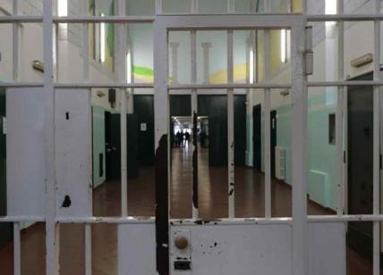 Treviso, protesta nel carcere: i detenuti musulmani si lamentano del cibo