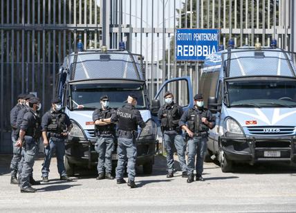 Roma, carceri esplosive: sommossa a Rebibbia, lite tra bande a Casal del Marmo