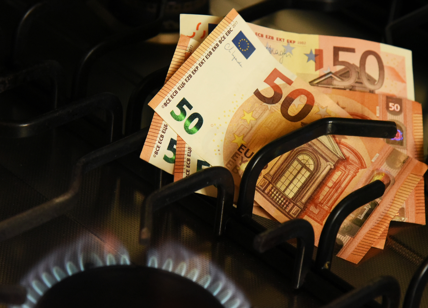 Bollette del gas in calo del 13%. Codacons: risparmio di 656 euro