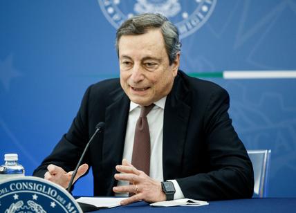 Caro bollette, Draghi studia il doppio piano: tariffe giù, più gas dall'Italia