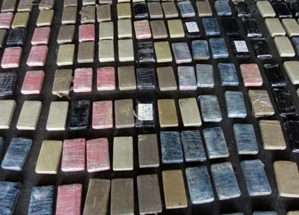 Genova, maxi sequestro da 1,5 miliardi di euro nel porto: 2.109 panetti di cocaina purissima proveniente dalla Colombia