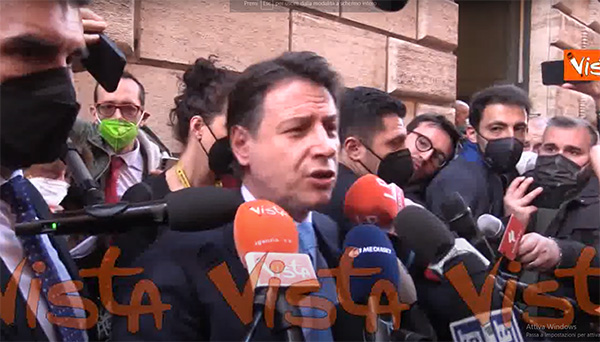 Conte gaffe stipendio giornalisti