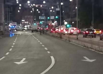Tubatura si rompe su Corso Francia, traffico bloccato: Roma nord paralizzata